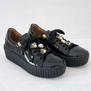 Gabor Black Patent Leather Sneakers Bee Heart Charm Zip Platform Size US 6 EU36